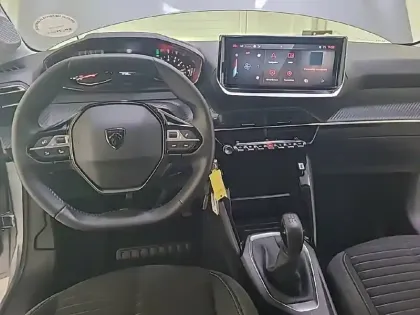 Photo 10 Peugeot 208  PureTech 75 S&S BVM5