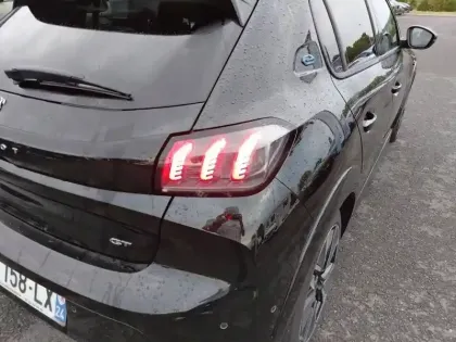 Photo 36 Peugeot 208  Electrique 50 kWh 136ch