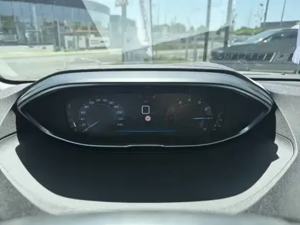 Photo 9 Peugeot 3008  Puretech 130ch S&S BVM6
