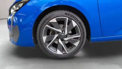 Photo 9 Peugeot 308  PureTech 130ch S&S BVM6