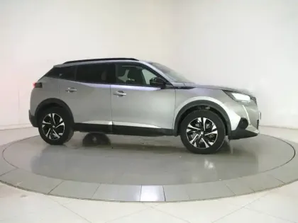 Photo 23 Peugeot 2008  Electrique 136 ch