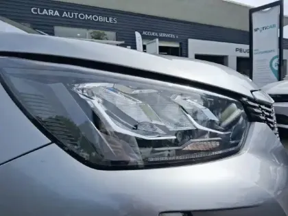 Photo 15 Peugeot 2008  Electrique 136 ch