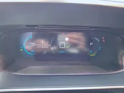 Photo 9 Peugeot 2008  Electrique 136 ch