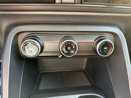 Photo 19 Citroën C3  Turbo 100 ch Manuelle