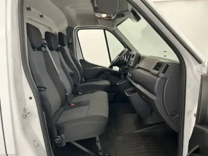 Photo 13 Renault Master  CA TRAC F3500 L2H2 BLUE DCI 135