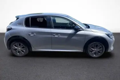 Photo 6 Peugeot 208  Electrique 50 kWh 136ch