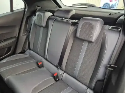 Photo 24 Peugeot 2008  PureTech 100 S&S BVM6