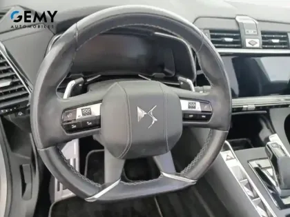 Photo 12 DS DS 7 DS7 Crossback Hybride E-Tense 300 EAT8 4x4