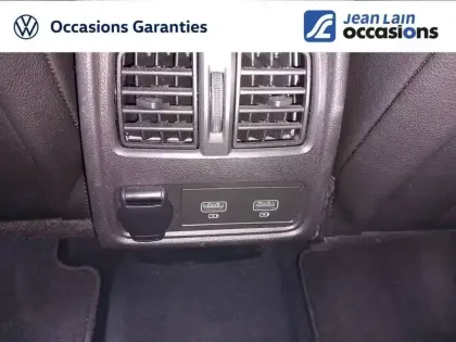 Photo 16 Renault Captur  TCe 140 EDC - 21