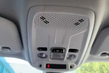 Photo 30 Peugeot 2008  PureTech 130 S&S BVM6