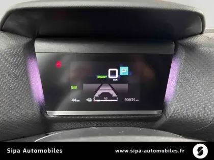 Photo 21 Citroën C4 e- 136 ch Automatique
