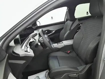 Photo 14 Peugeot 3008  Hybrid 145 e-DCS6