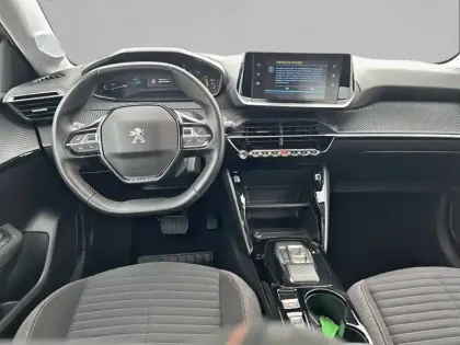 Photo 7 Peugeot 208  Electrique 50 kWh 136ch