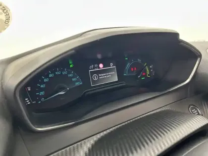 Photo 9 Peugeot 208  Electrique 50 kWh 136ch