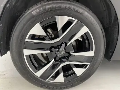 Photo 36 Peugeot 208  Hybrid 110 ch e-DCS6