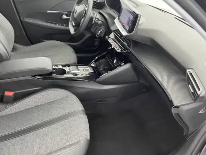 Photo 46 Peugeot 208  Hybrid 110 ch e-DCS6