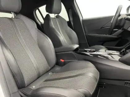 Photo 26 Peugeot 208  Electrique 50 kWh 136ch