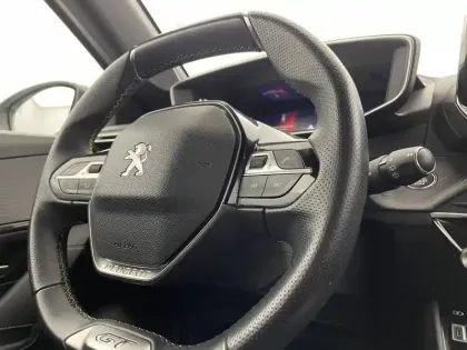 Photo 28 Peugeot 208  Electrique 50 kWh 136ch