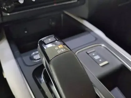 Photo 13 Citroën C5 aircross  Hybride Rechargeable 225 e-EAT8