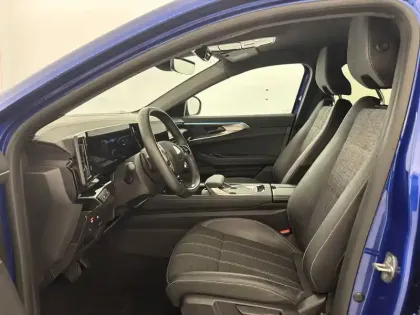 Photo 17 Renault Austral  E-Tech hybrid 200