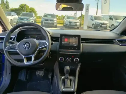 Photo 8 Renault Clio  E-Tech full hybrid 145