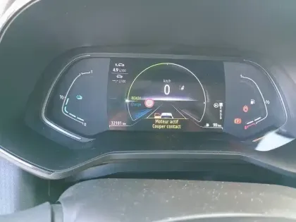 Photo 13 Renault Clio  E-Tech full hybrid 145