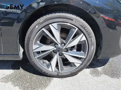 Photo 10 Peugeot 308  PureTech 130ch S&S BVM6