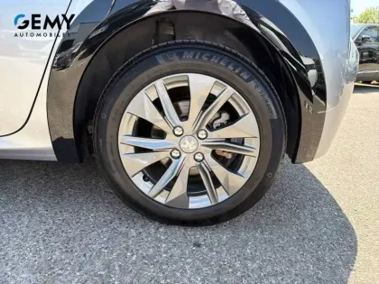 Photo 10 Peugeot 208  Electrique 50 kWh 136ch