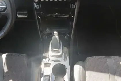 Photo 18 Peugeot 208  Electrique 50 kWh 136ch