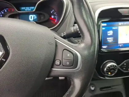Photo 32 Renault Captur  TCe 150 FAP EDC