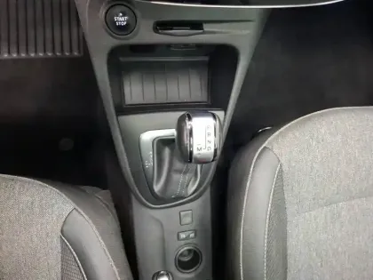Photo 36 Renault Captur  TCe 150 FAP EDC