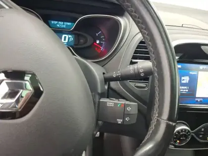 Photo 30 Renault Captur  TCe 150 FAP EDC
