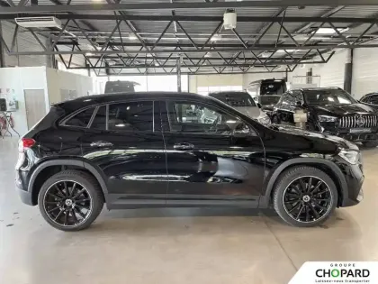 Photo 35 Mercedes GLA  250 e 8G-DCT