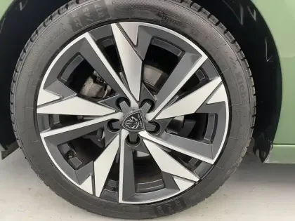 Photo 17 Peugeot 308  PureTech 130ch S&S BVM6