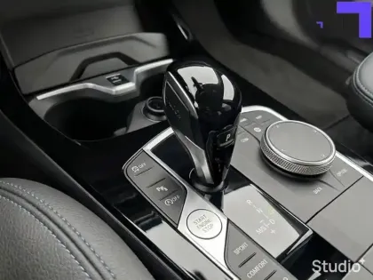 Photo 9 BMW Serie 1 118i 136 ch DKG7