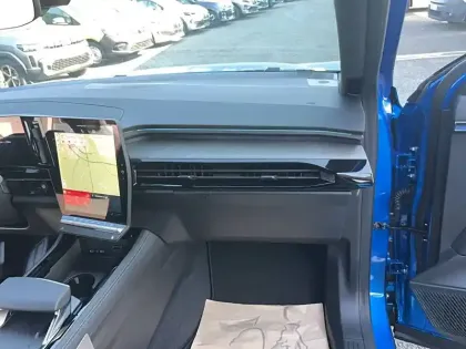 Photo 11 Renault Rafale  E-Tech full hybrid 200 ch