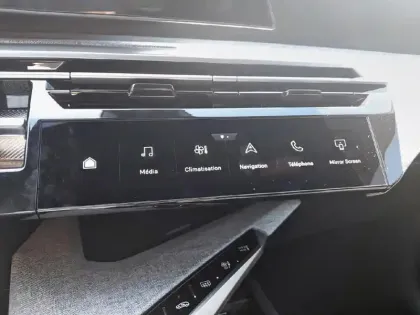 Photo 12 Peugeot 5008  Hybrid 145 ch e-DCS6 Allure