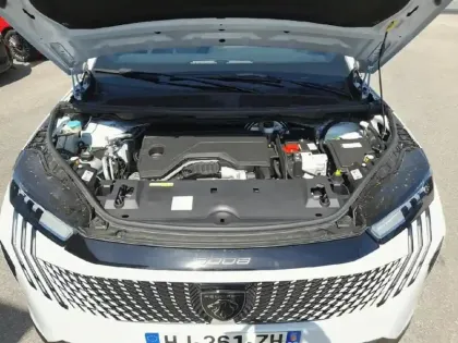 Photo 6 Peugeot 5008  Hybrid 145 ch e-DCS6 Allure