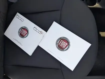 Photo 15 Fiat 500  1.0 70 ch Hybride BSG S/S Web Collezione