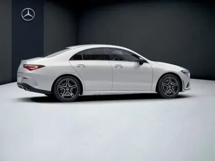 Photo 18 Mercedes CLA  200 d Coupé AMG Line