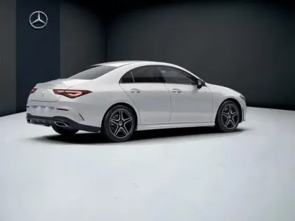 Photo 20 Mercedes CLA  200 d Coupé AMG Line