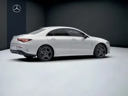 Photo 19 Mercedes CLA  200 d Coupé AMG Line