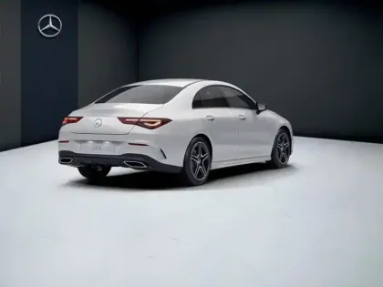 Photo 21 Mercedes CLA  200 d Coupé AMG Line