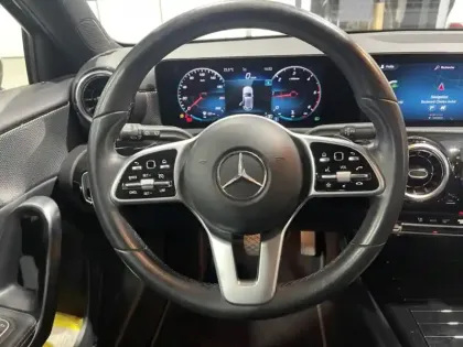 Photo 12 Mercedes Classe A 180 d Progressive Line
