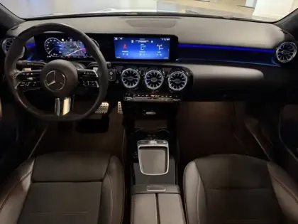 Photo 9 Mercedes Classe A 180 d AMG Line