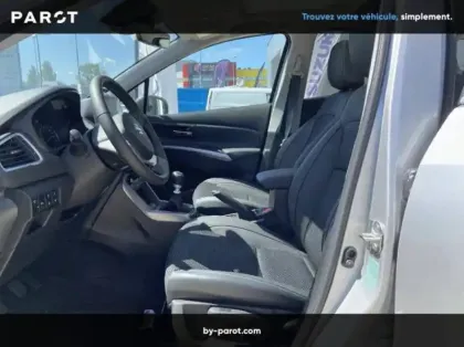 Photo 40 Suzuki S-cross Nouveau 1.4 Boosterjet Hybrid Auto Style