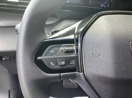 Photo 22 Peugeot 308 Hybrid 145 e-DCS6 Allure