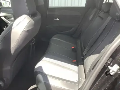 Photo 11 Peugeot 308 Hybrid 145 e-DCS6 Allure