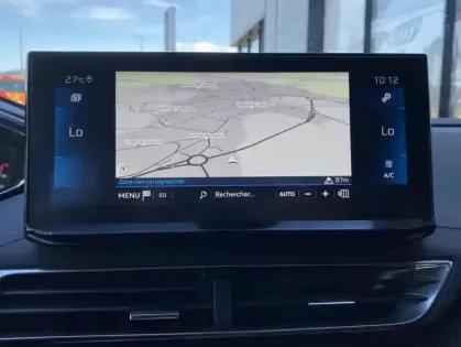 Photo 14 Peugeot 3008 II PureTech 130 S&S EAT8 Active BUS