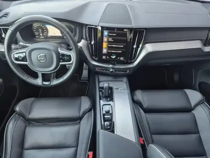 Photo 21 Volvo XC60  T6 AWD 253 + 87ch R-Design Geartronic